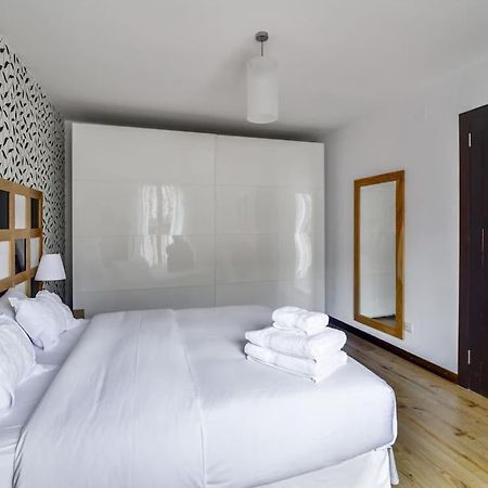 Big Stylish And Modern Apartment In Madrid Centre Екстер'єр фото